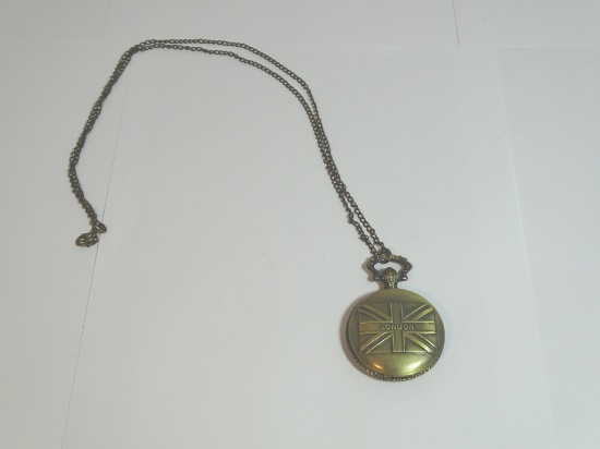 Hanging Necklace Pocket Watch "London"