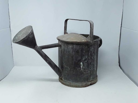 VINTAGE GALVANIZED WATERING CAN  14" H