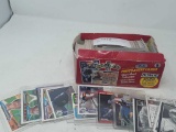 BOX OF VINTAGE BASEBALL CARDS 1986-88