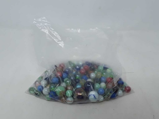 ASSORTED BAG OF MARBLES - MOSTLY SMALL