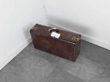 METAL SUITCASE WITH NO MARKINGS