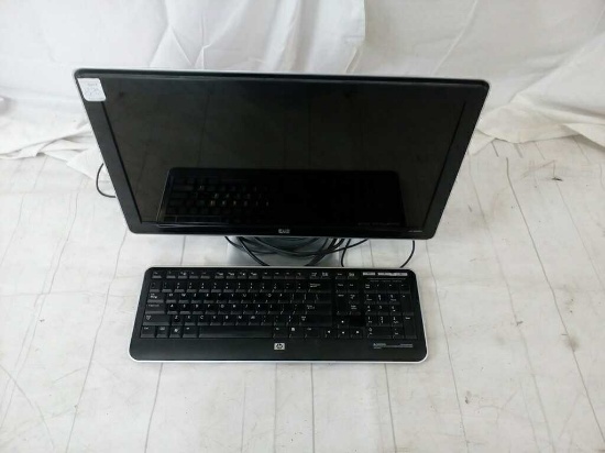 HP Computer Monitor and keyboard.