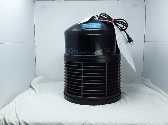 WORKING AIR PURIFIER - FILTER QUEEN DEFENDER