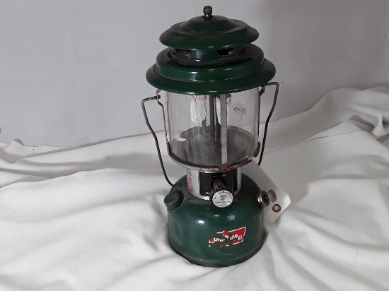 COLEMAN GASOLING LANTERN GREEN 14"H