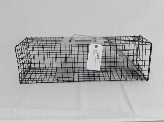 ANIMAL TRAP - LOOKS FAIRLY NEW/ BARELY USED