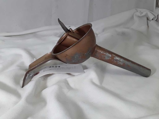 VINTAGE OIL SPOUT/FUNNEL J-MARK MODEL # 5