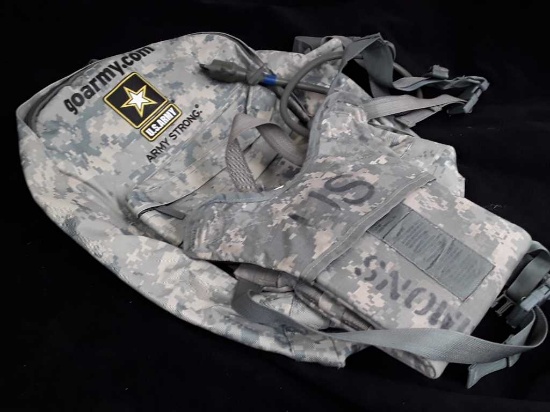 U.S. ARMY BOOKBAG AND CAMELBACK