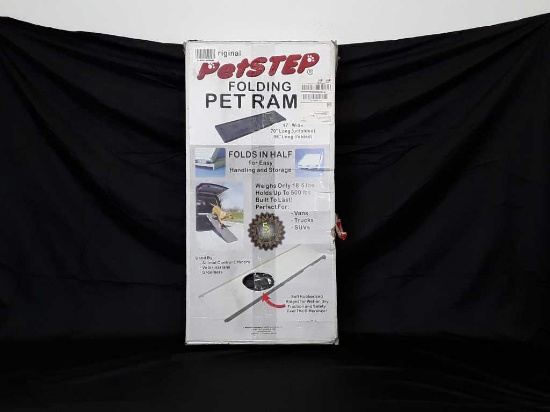 PETSTEP FOLDING PET RAMP - 70" X 17"