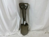 VINTAGE MILITARY SHOVELS BY TRUETEMPER