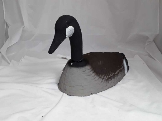 GOOSE DECOY WITH METAL STAND - NO MAKERS MARK