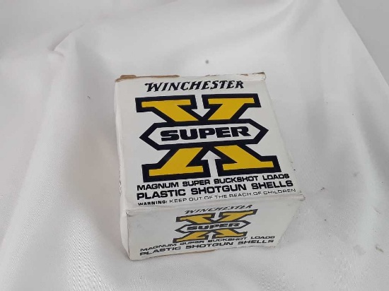 1 Box of Winchester Super X 12 Ga. Buckshot .