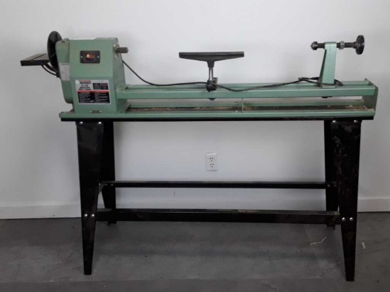 Central Machinery 14x40 Wood Lathe