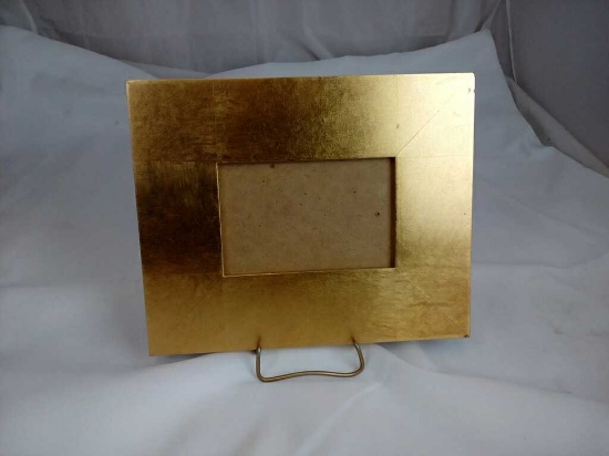 4" X 6" GOLD COLORED FRAME 8.75" X 10.75"