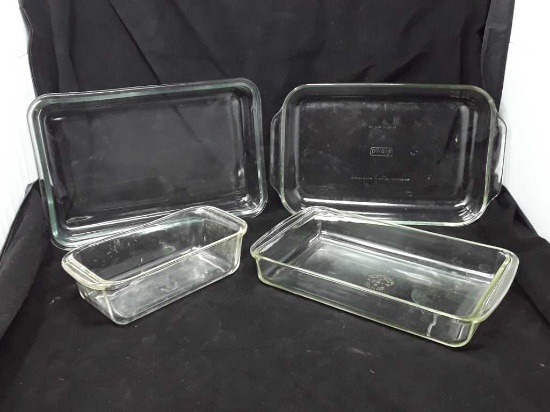 4 clear pyrex casserole dishes