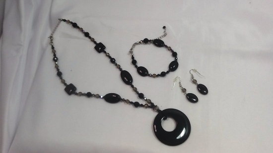 Shiny Black Bead Set: Necklace, Bracelet, Earrings