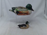 2 REALISTIC CERAMIC DUCKS, COLORFUL AND GREEN