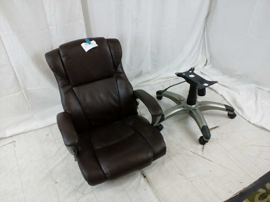 ADJUSTABLE BROWN OFFICE CHAIR WITH ARM WRESTS