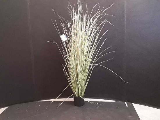 57"H SILK BLADE GRASS PLANT