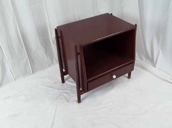 WALNUT NIGHTSTAND