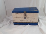 VINTAGE METAL KEAPSIL ICE CHEST