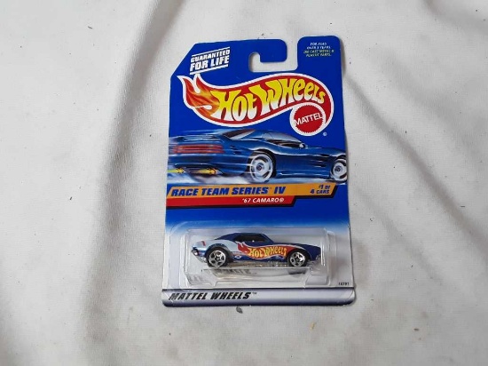 HOT WHEELS RACE TEAM SERIES IV 67 CAMARO