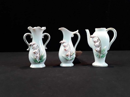 3 TINY VASES WITH FLOWERS