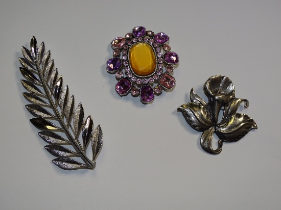 Vintage Pins:Leaf, Gemstone & Flower