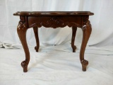 SMALL VICTORIAN STYLE END TABLE