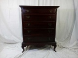 5 DRAWER CHEST OF DRAWERS W/QUEEN ANNE LEGS