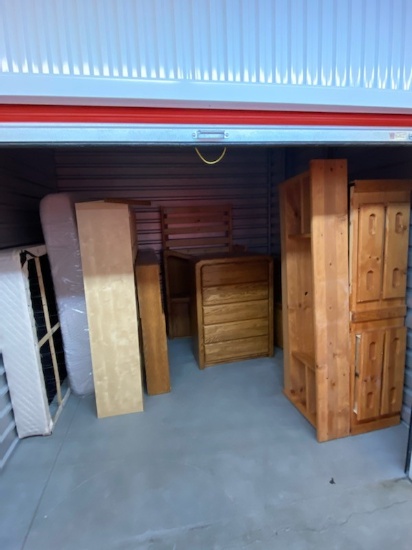 10x10 Storage Unit - Powers