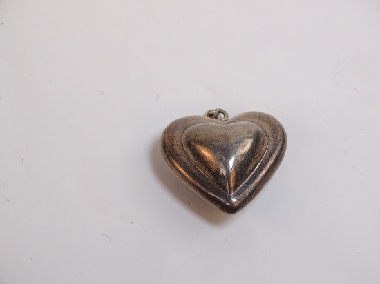 Sterling Heart Pendant, 6g (0.2oz)