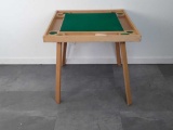 POKER PLAYING TABLE