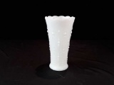 MILKGLASS VASE WITH RUFFLED TOP