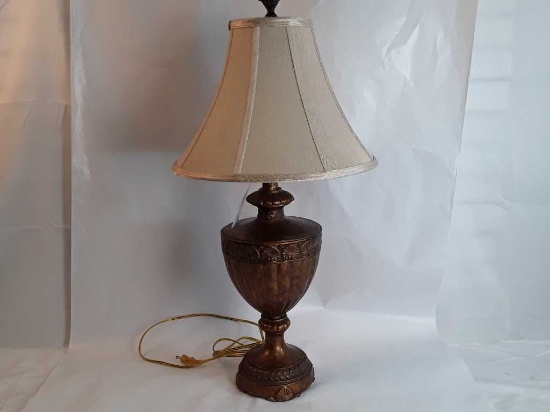LAMP W/ SHADE / 32" TALL / SEASHELL