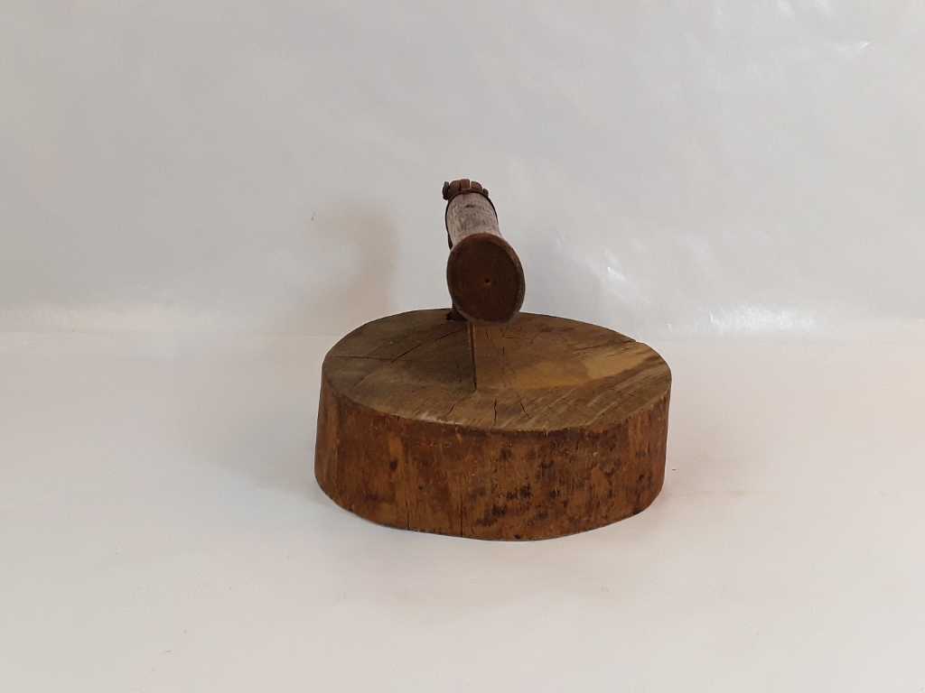 ANTIQUE TOBACCO LEAF CUTTER OLD CHOPPER