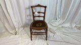 VICTORIAN STYLE SITTING ROOM CHAIR