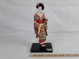 MAIKO DOLL / YOUNG JAPANESE DANCER FIGURINE