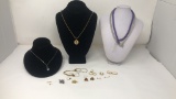 LOT OF MISC JEWELRY 10+ PEICES