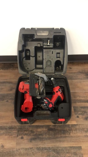 SKIL SAW & DRILL COMBO W / CARRYING CASE