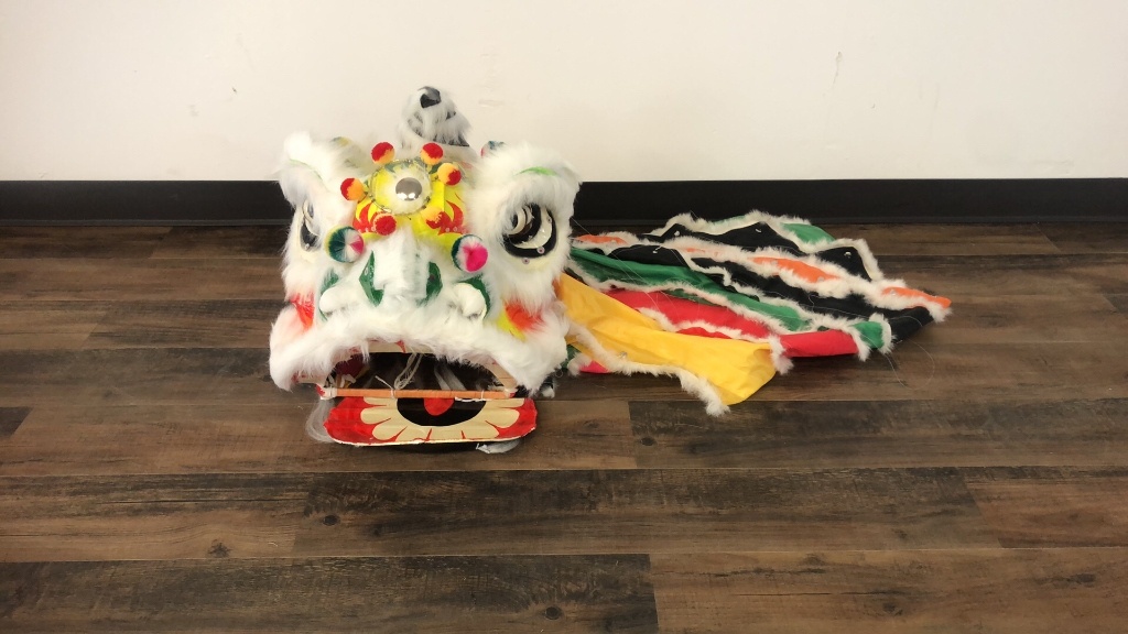 bijtend Uitgraving Onbevredigend PAPER MACHE NEW YEAR CHINESE DRAGON MASK | Art, Antiques & Collectibles  Collectibles | Online Auctions | Proxibid