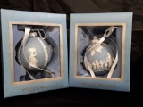 2 WEDGWOOD CAMEO RELIEF BALL ORNAMENTS.