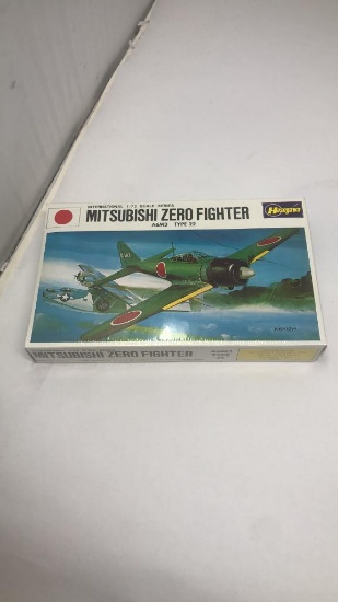 HASEGAWA 1/72ND SCALE MODEL AIRPLANE KIT