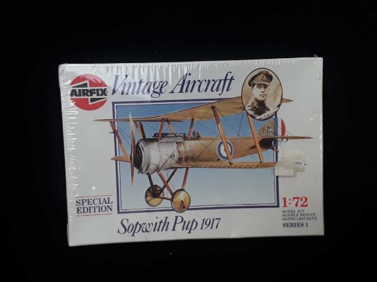 AIRFIX 1/72ND SCALE MODEL AIRPLANE KIT