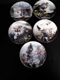 SET OF FIVE WOLF PORCELAIN COLLECTOR'S PLATES