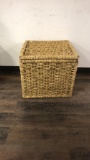 LARGE WICKER BASKET WITH HINGE FLAT LID