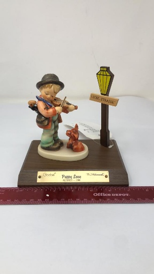 M.I. HUMMEL FIGURINE "PUPPY LOVE"