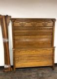 ANTIQUE OAK EASTLAKE STYLE QUEEN BED