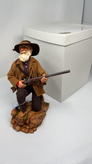 SIMPICH DOLL "MOUNTAIN MAN"