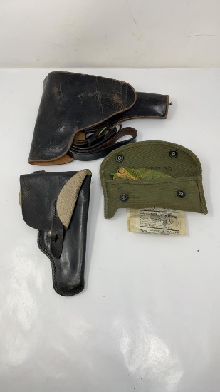 VINTAGE MILITARY SIGHT & 2 LEATHER HOLSTERS