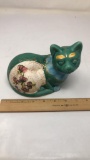 CERAMIC CAT FIGURINE & TRAY OF DECORATIVE FRUIT